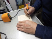 1223ガイドボランティア樹名板作り