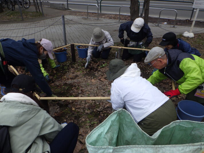 0413西5丁目森の花壇