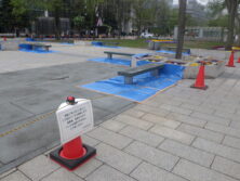 大通公園西2ベンチ塗装準備1