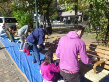 西7ベンチ塗装_塗装中14