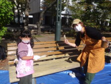 西7ベンチ塗装_塗装中16
