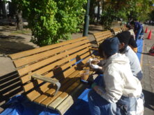 西7ベンチ塗装_塗装中17