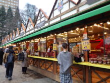 西2丁目ミュンヘン・クリスマス市東側に位置するアーモンドのお店の画像