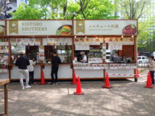 さっぽろライラックまつり西6丁目のフードブースの画像