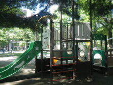 西9丁目滑り台の画像